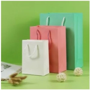 Różowa torba papierowa Kraft