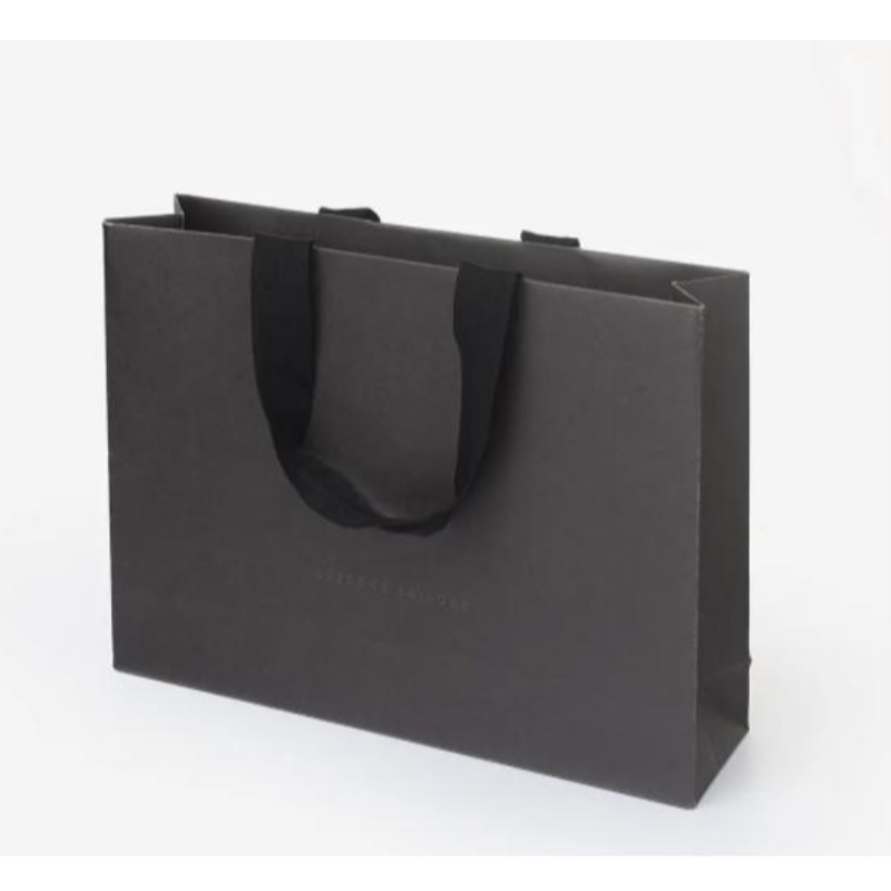 Luksusowa matowa torbana zakupy z logo doniestandardowej torby opakowaniowej
